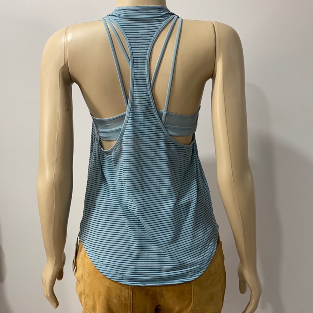 Lululemon tank top size 4